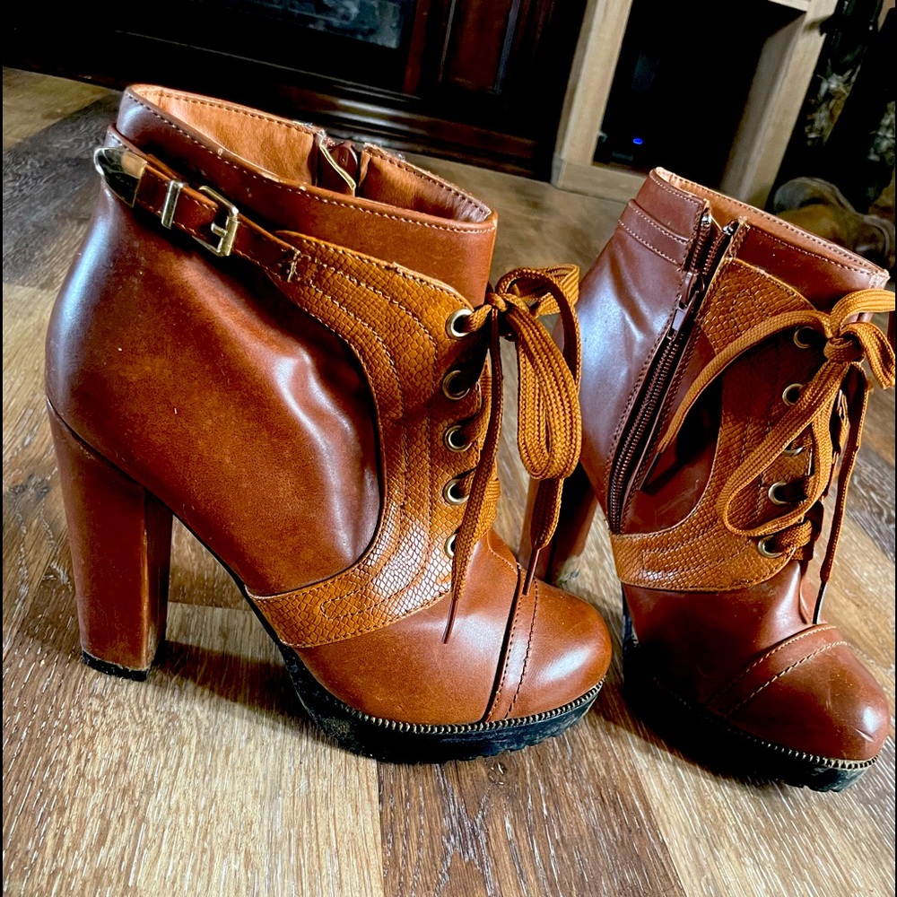 High heeled boots